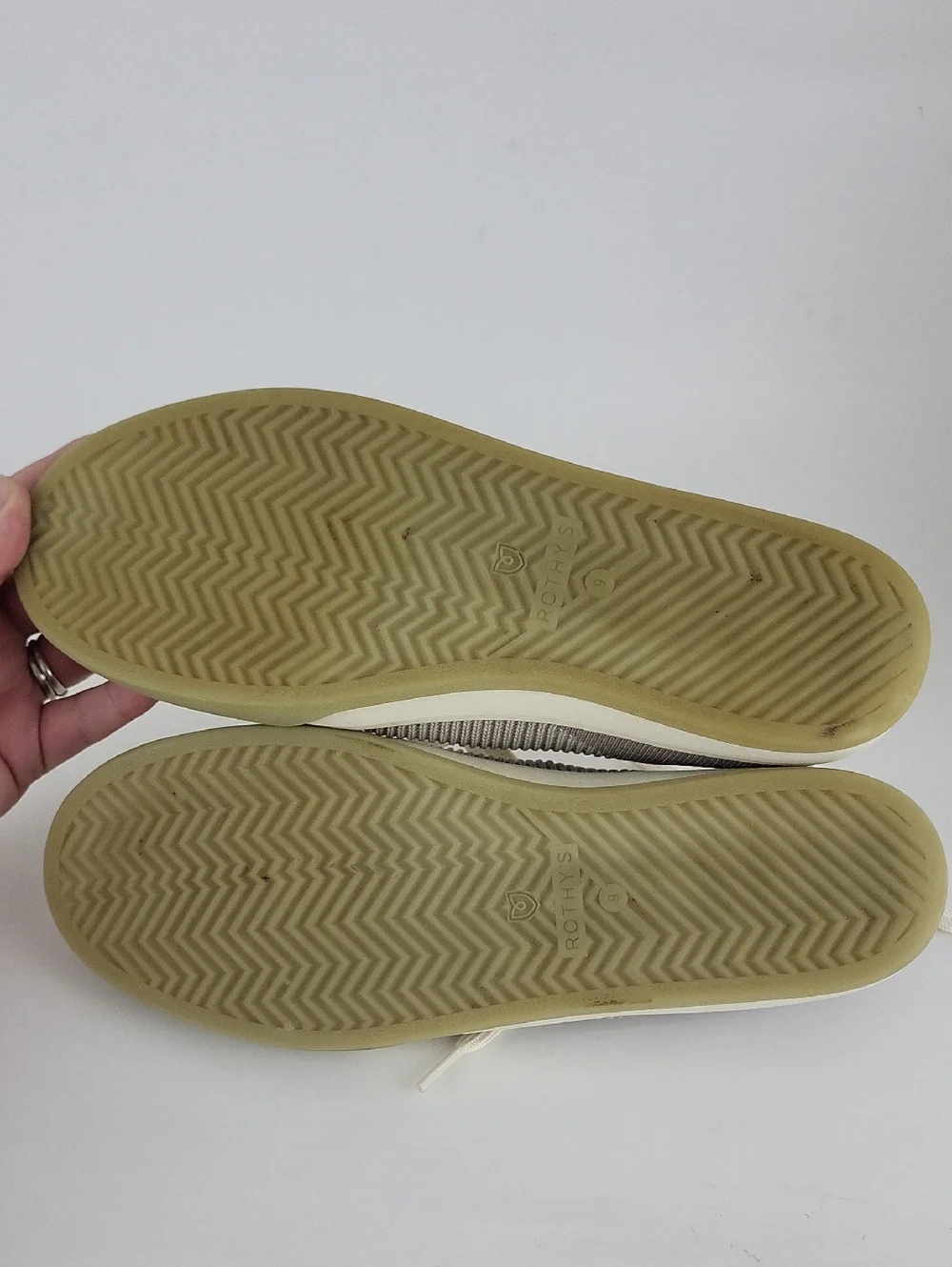 Women's Rothy's Lace Up Knit Sneakers Size 9